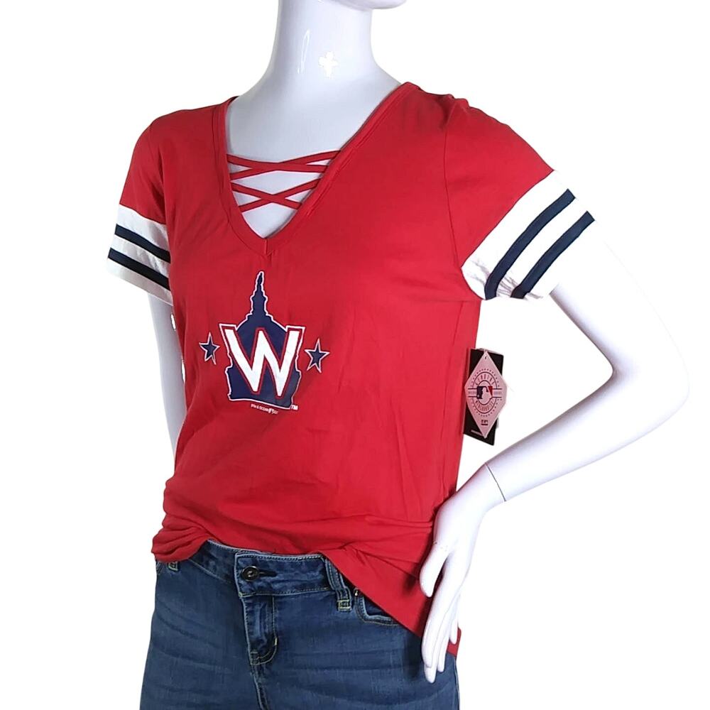 Genuine Merchandise Washington baseball team red tee size medium NWT